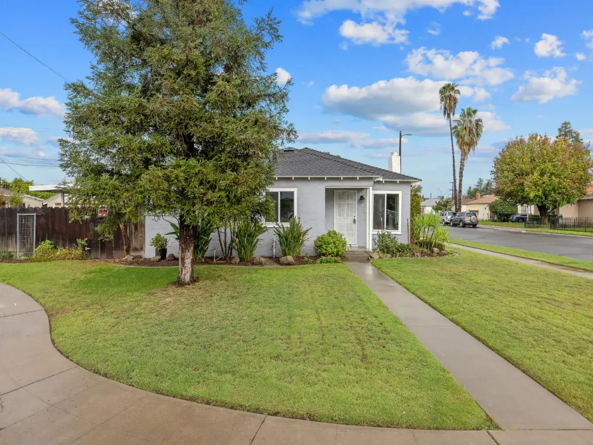 3021 E Simpson Avenue Fresno CA 93703 MLS #640134 – Premier Plus Real ...