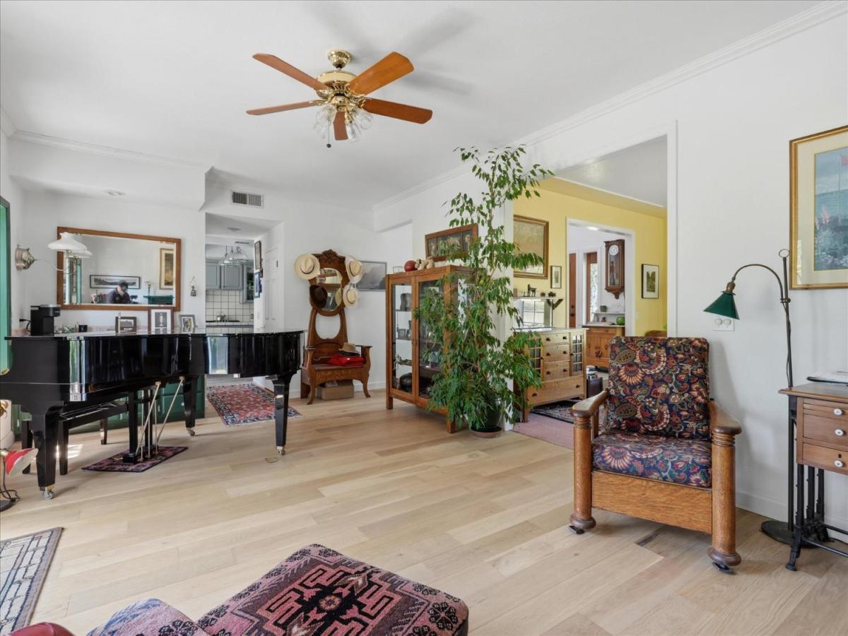 MLS #648947 image #0