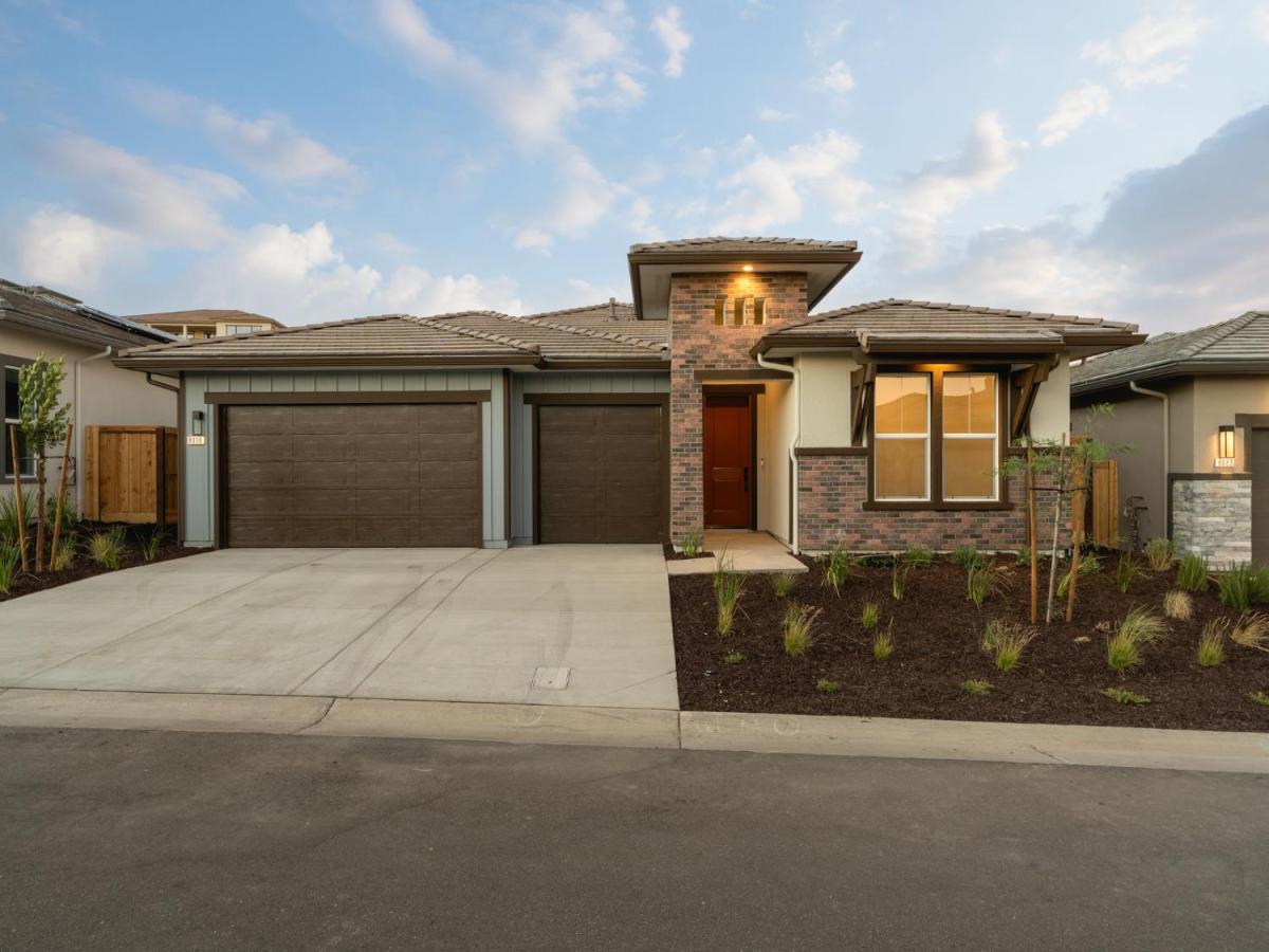 MLS #653196 image #0