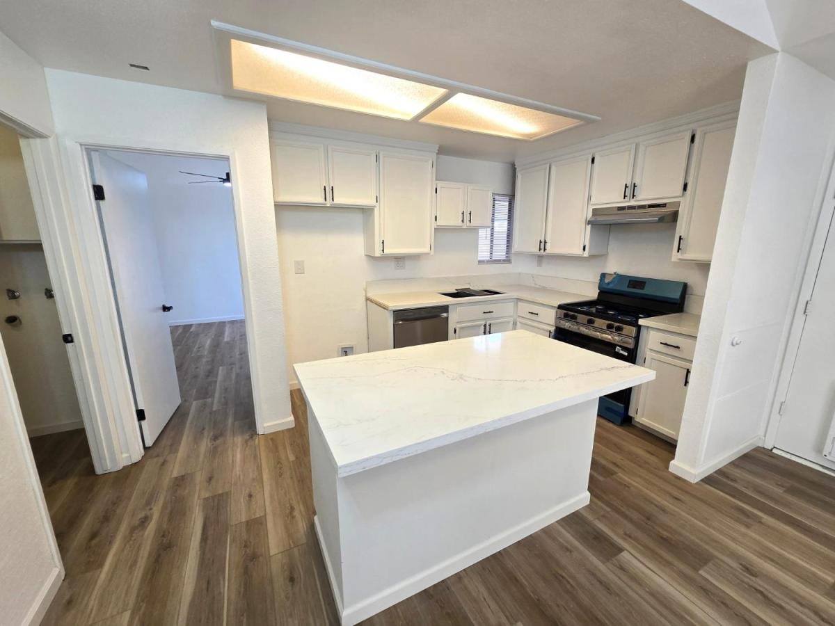 MLS #653440 image #0