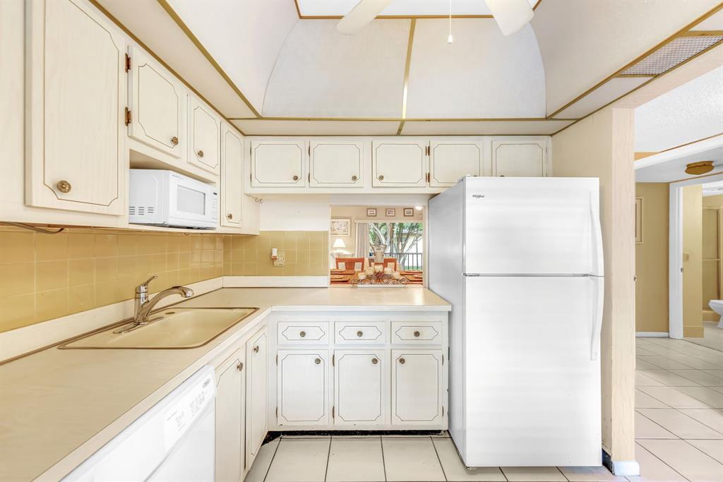 MLS #F10471541 image #0