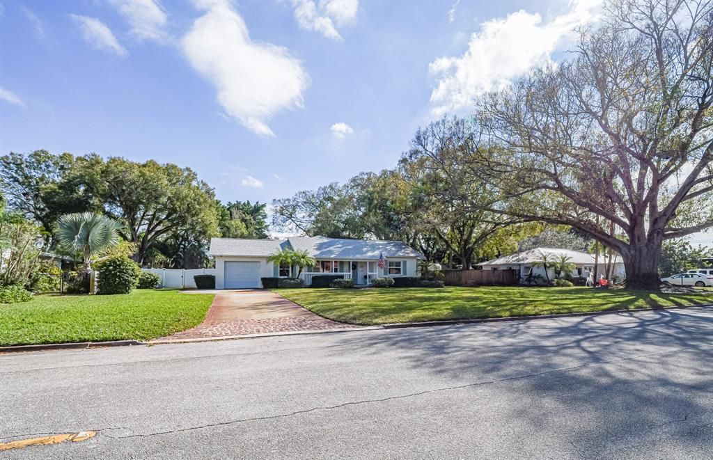 MLS #F10485996 image #0