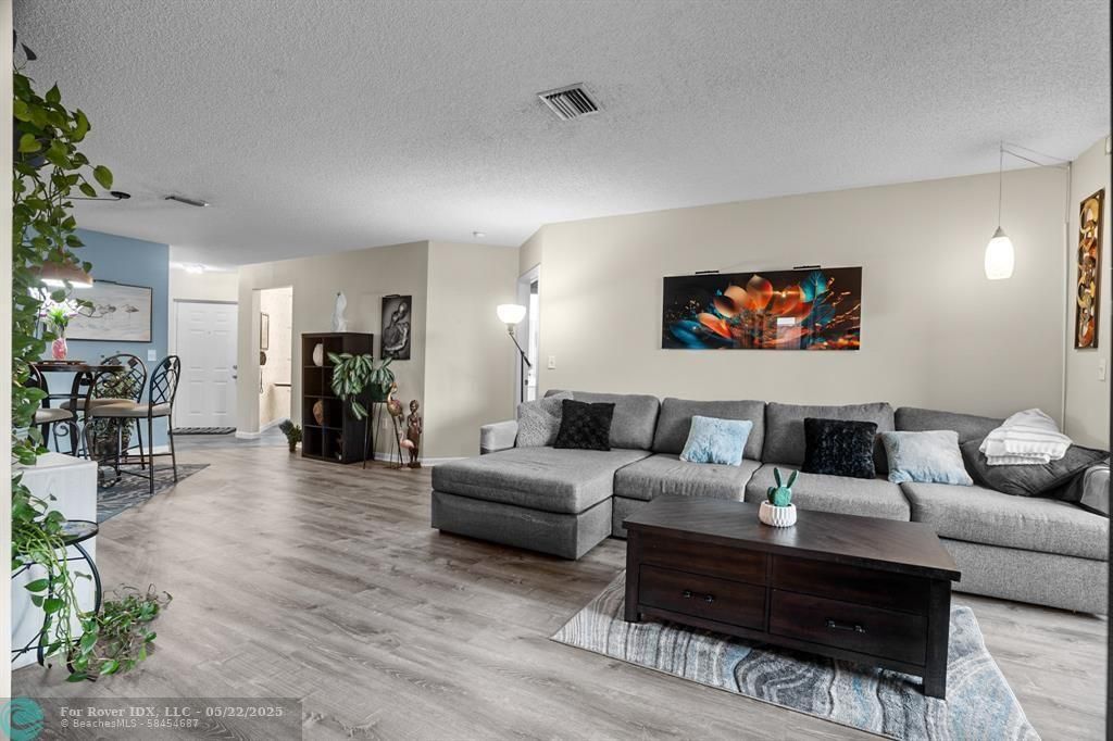 MLS #F10490797 image #0