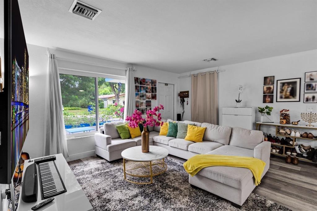 MLS #F10496149 image #0