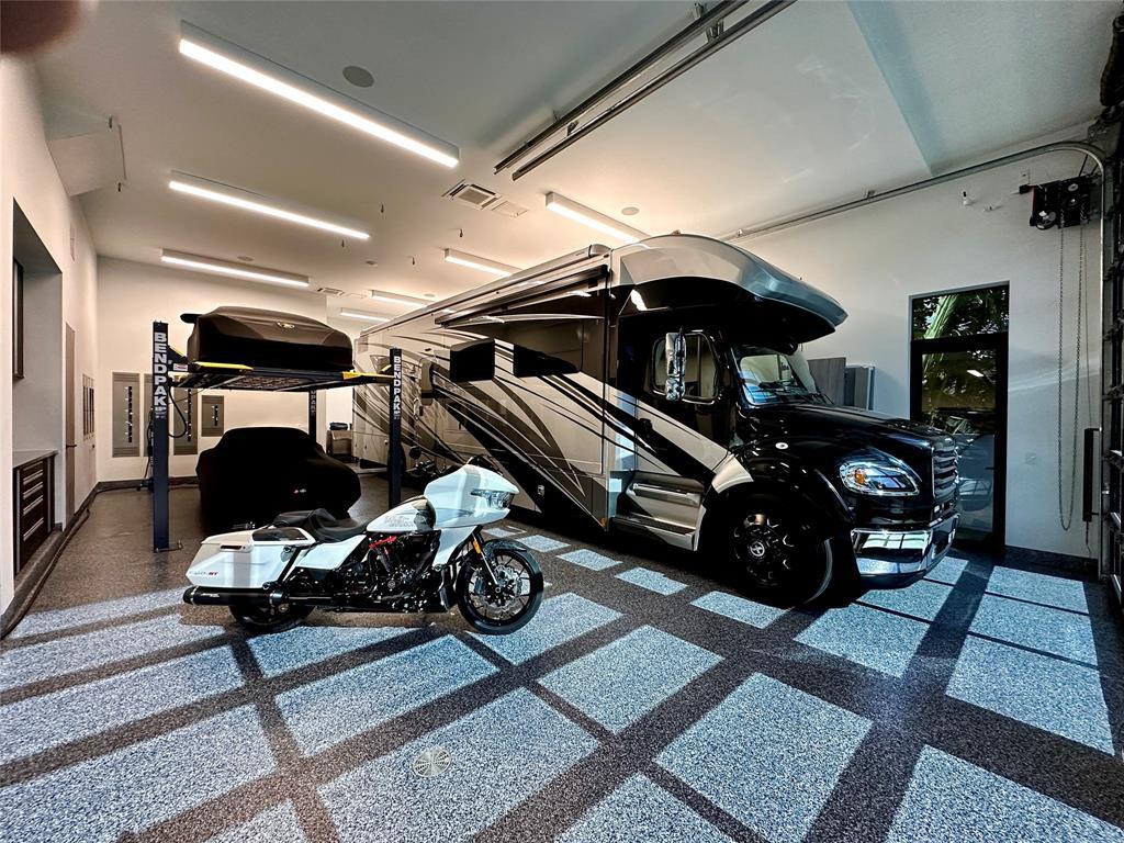 MLS #F10503103 image #0