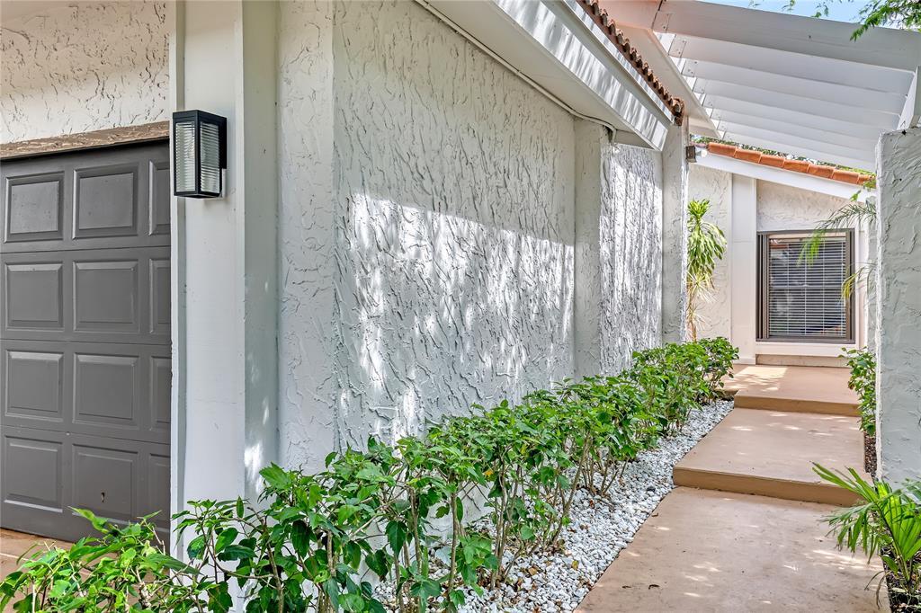 MLS #F10506018 image #0