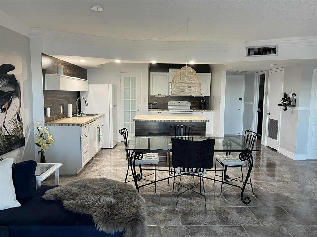 MLS #F10521566 image #0