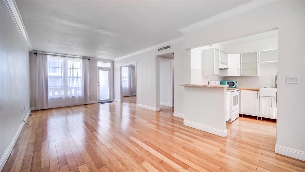 MLS #F10523101 image #0