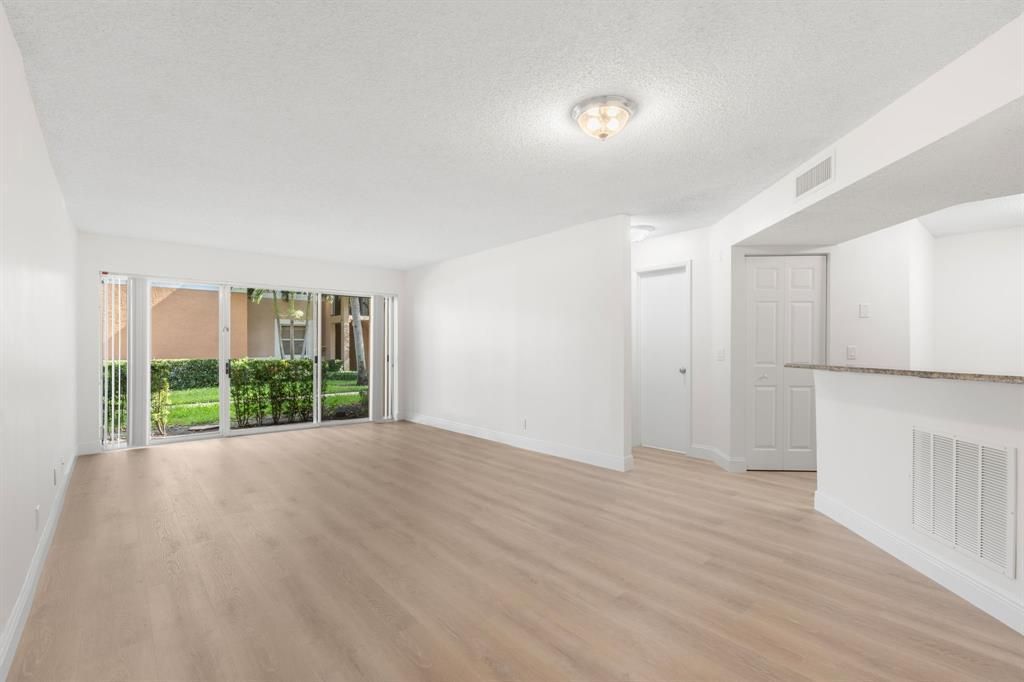 MLS #F10523487 image #0