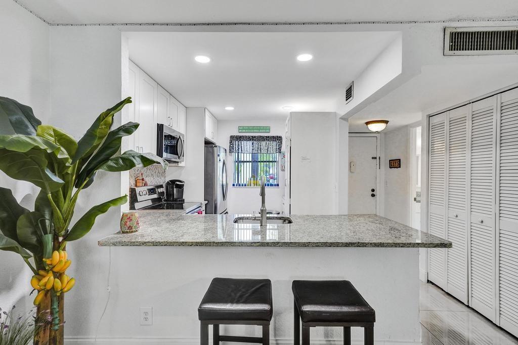 MLS #F10524501 image #0