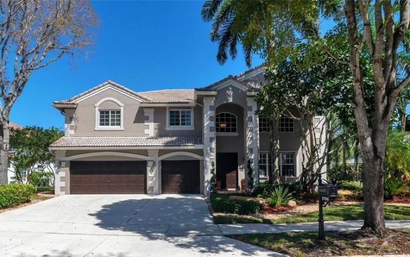 MLS #F10526501 image #0