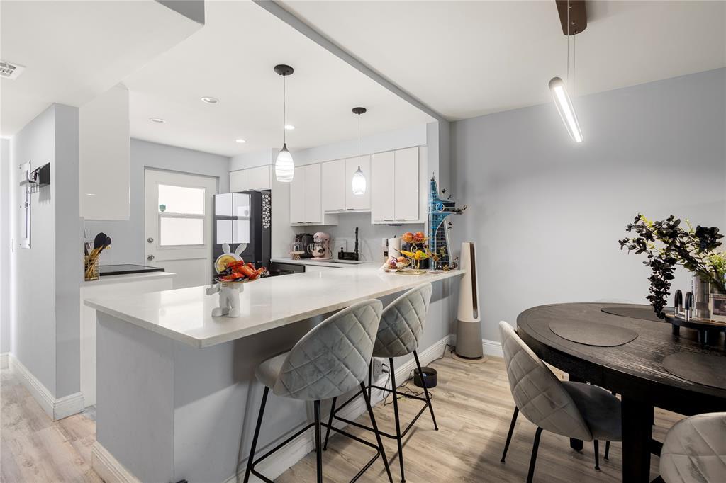 MLS #F10528700 image #0