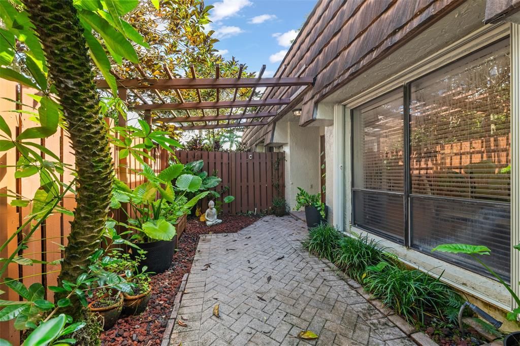 MLS #F10528974 image #0