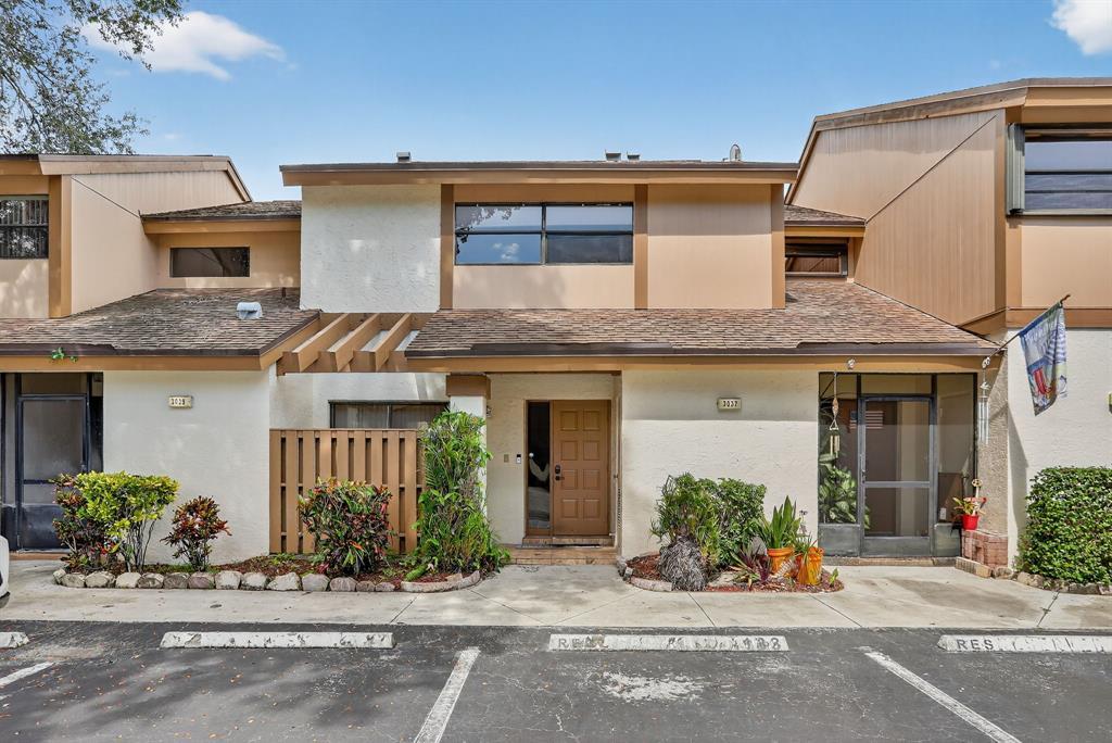 MLS #F10530086 image #0