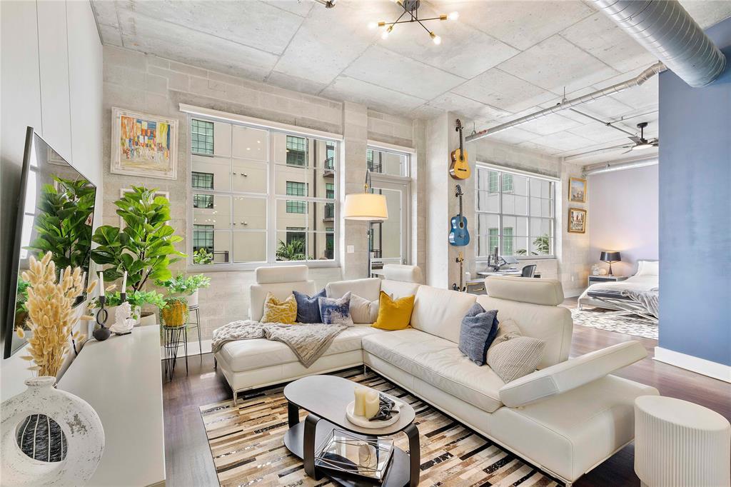 MLS #F10534256 image #0