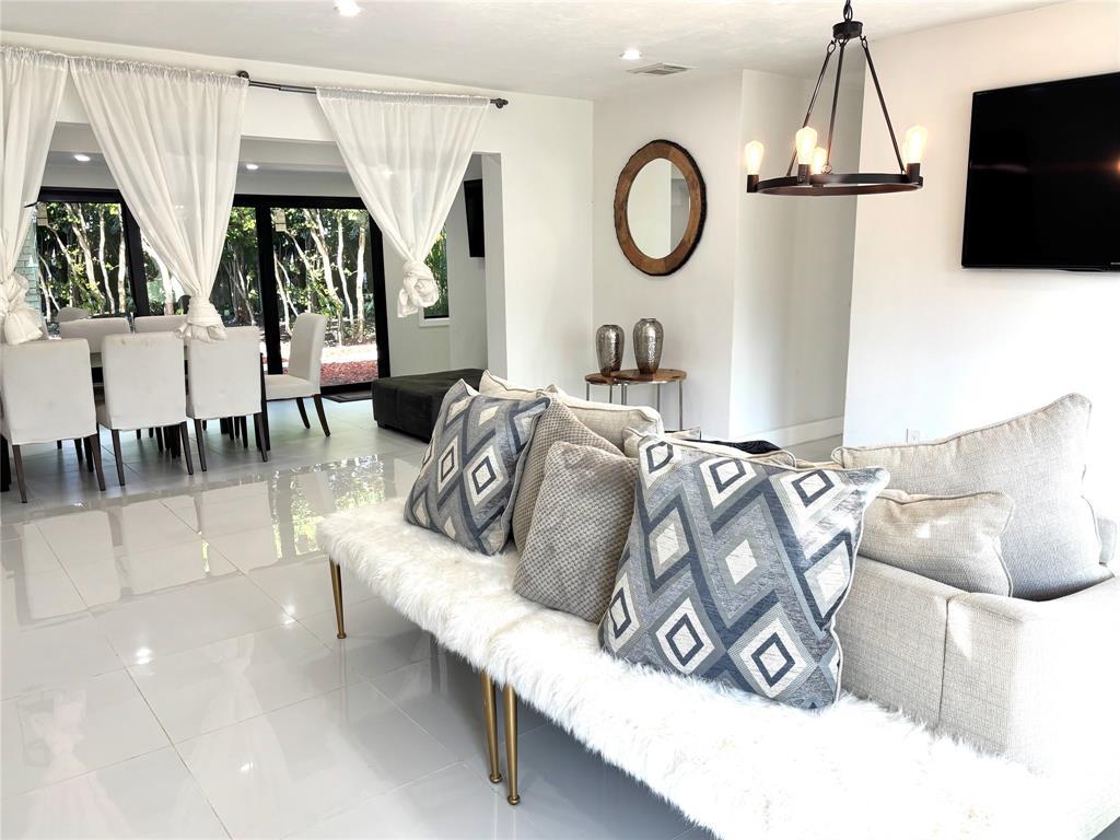 MLS #F10536130 image #0