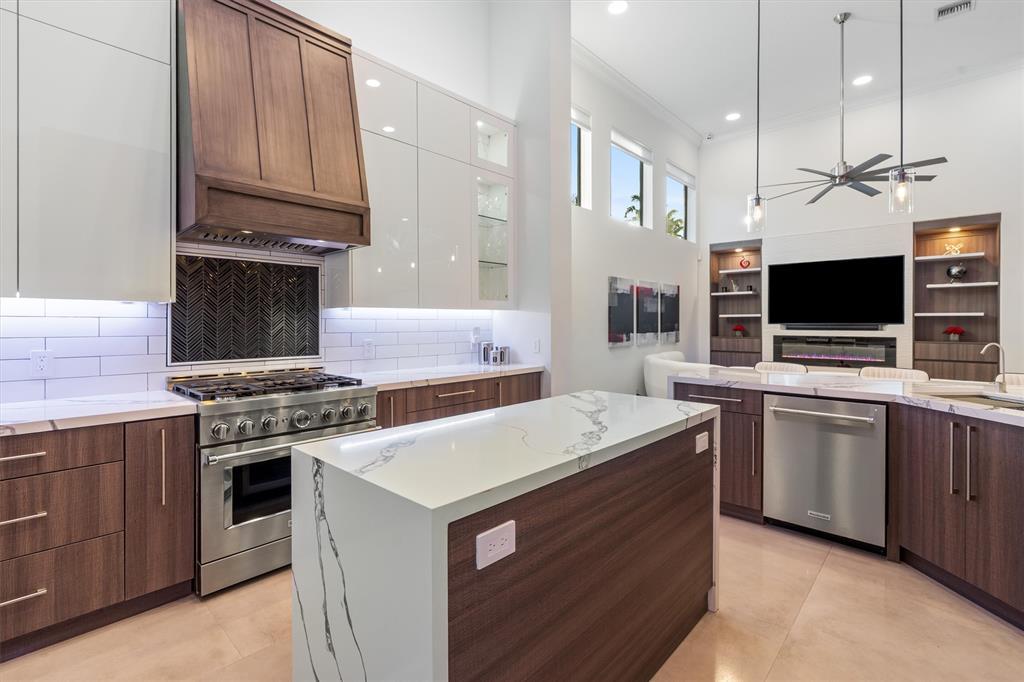 MLS #F10537271 image #0