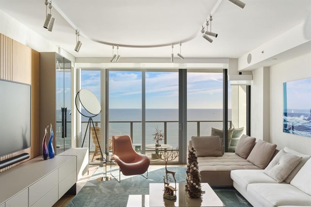 MLS #F10541265 image #0