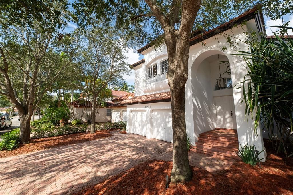 MLS #F10542152 image #0