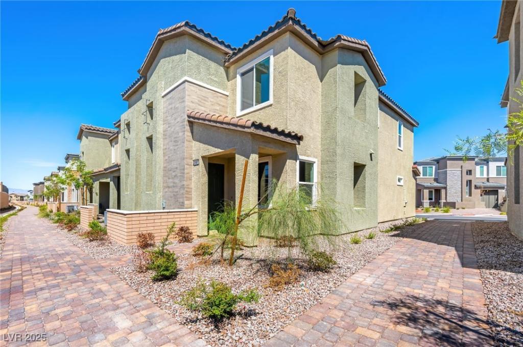 MLS #2644893 image #0