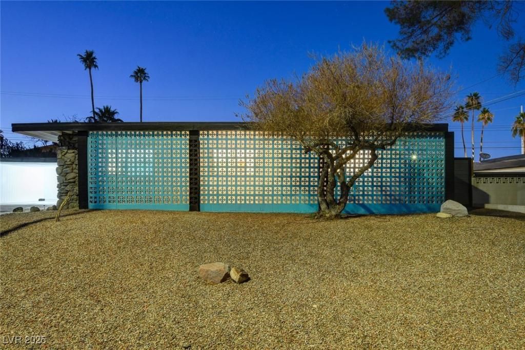 MLS #2647185 image #0