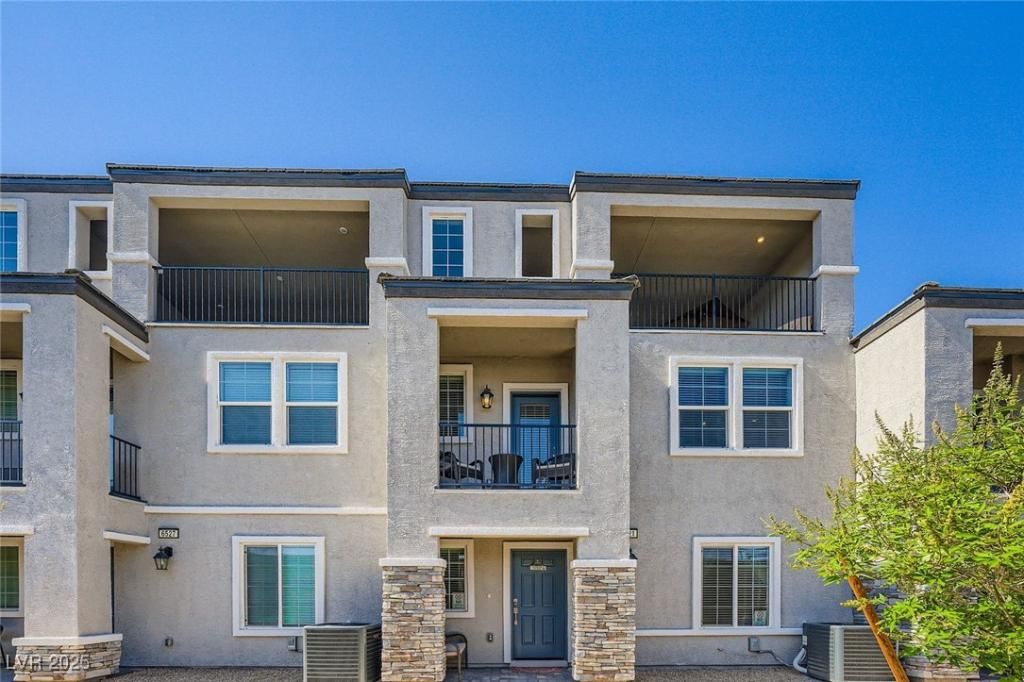MLS #2648856 image #0