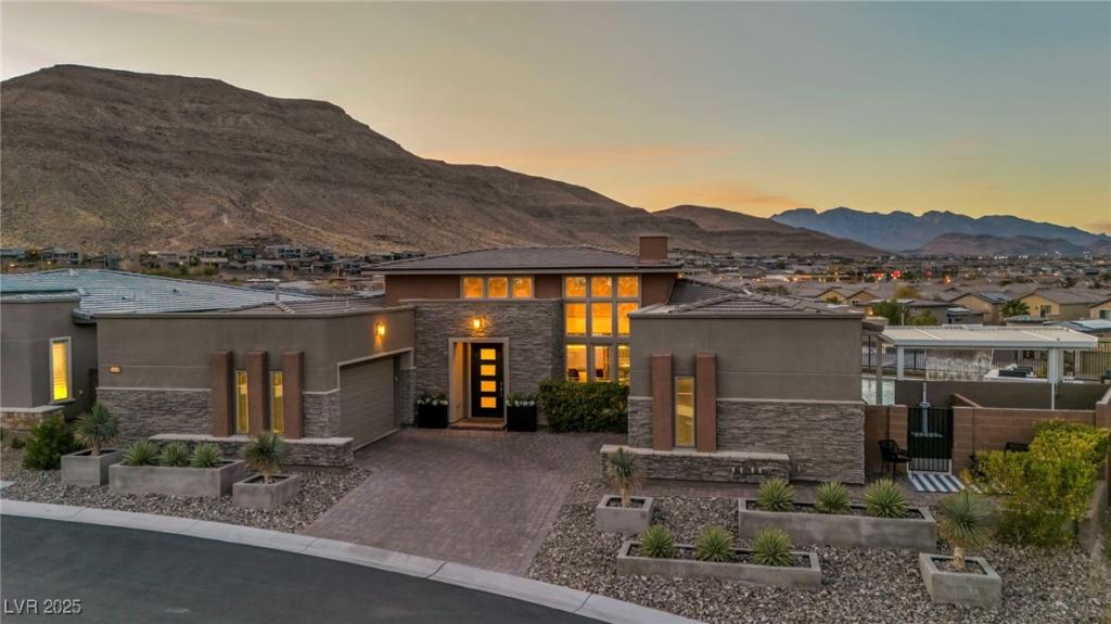 MLS #2657653 image #0