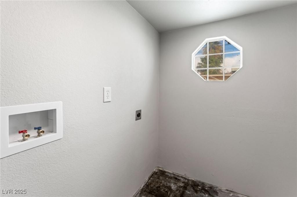 MLS #2671869 image #0