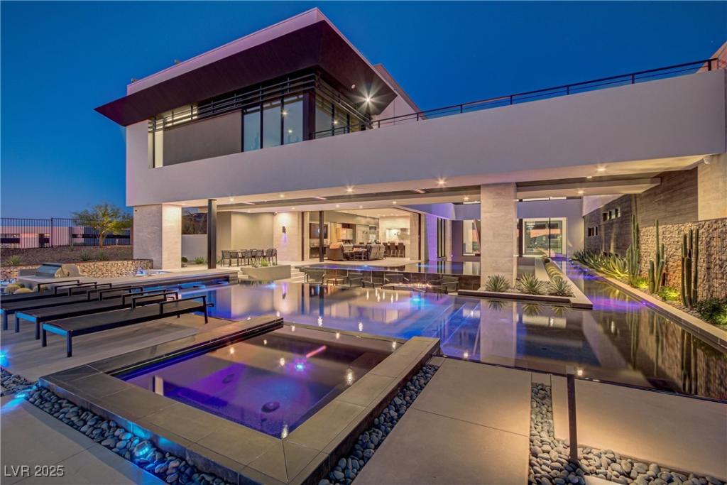 MLS #2674175 image #0