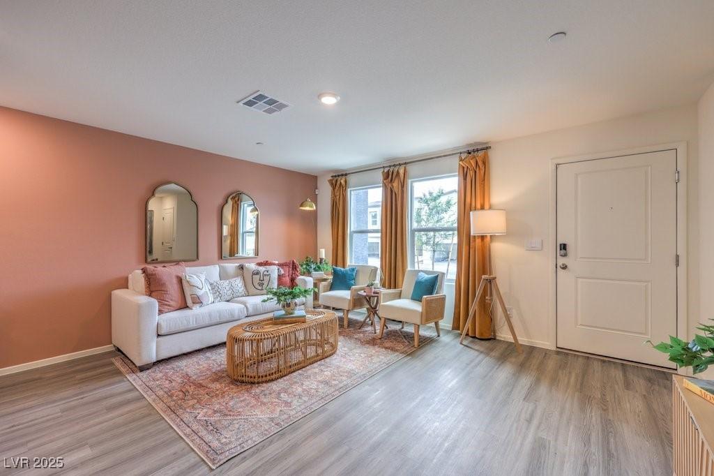 MLS #2674396 image #0