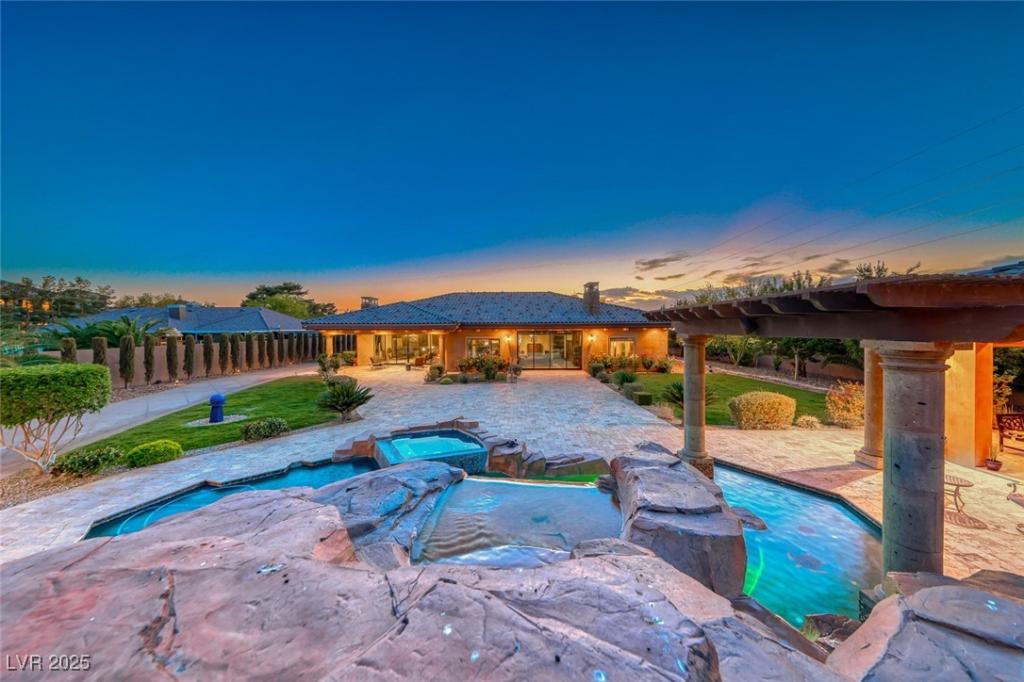 MLS #2674427 image #0