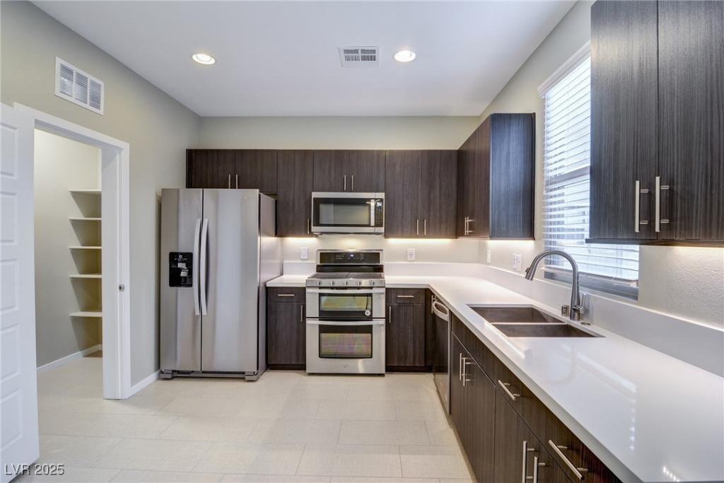 MLS #2674926 image #0