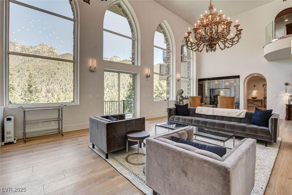 MLS #2688530 image #0