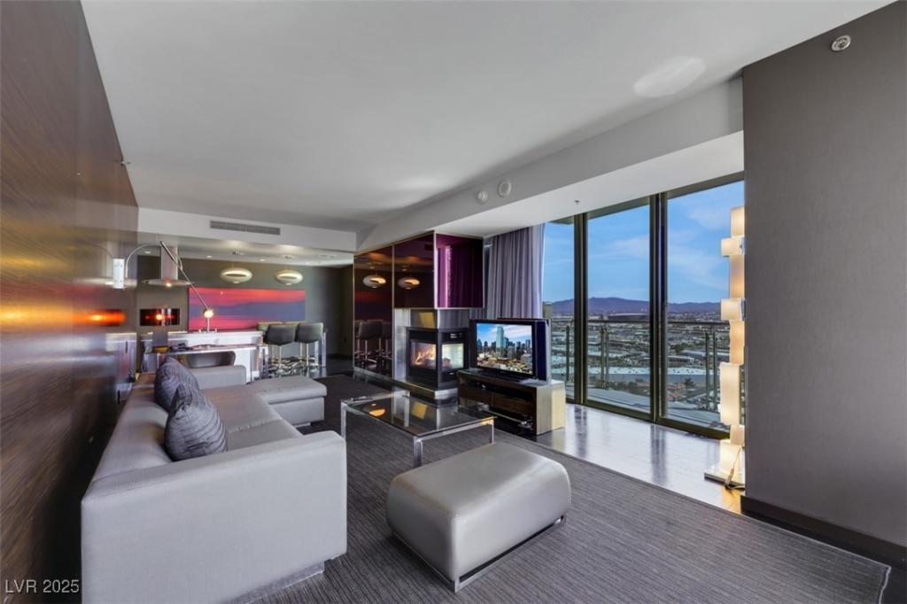 MLS #2692249 image #0