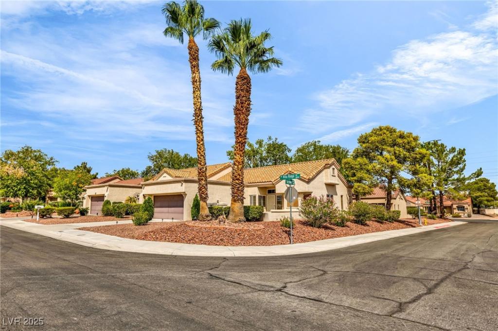 MLS #2693974 image #0