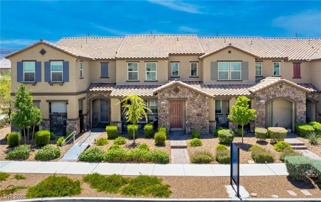 MLS #2694108 image #0