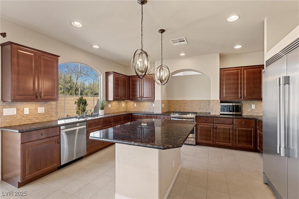 MLS #2694478 image #0