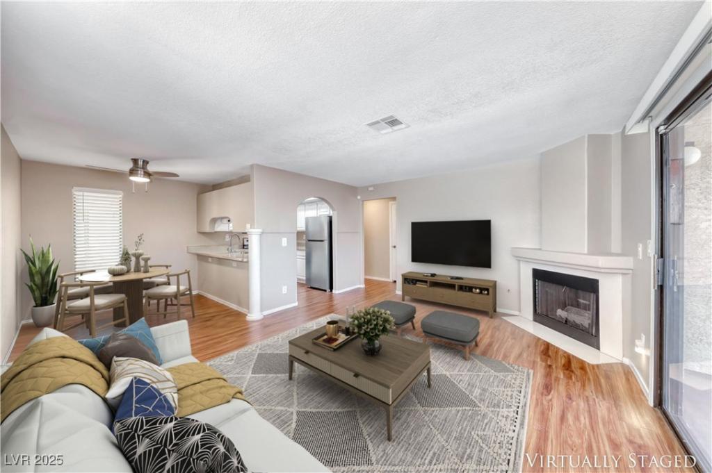 MLS #2695400 image #0