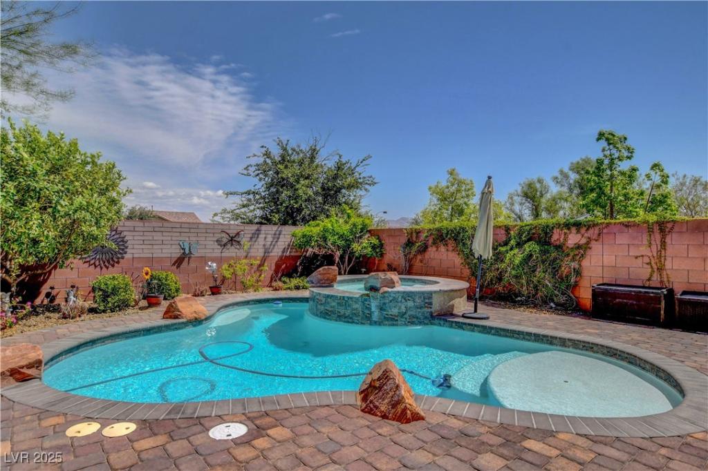 MLS #2695662 image #0