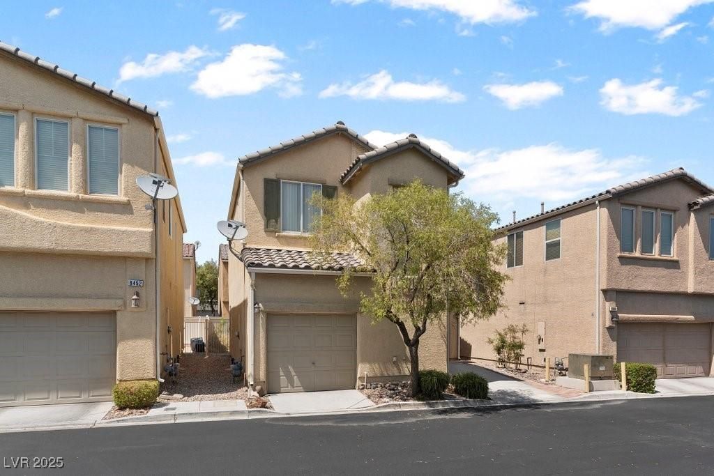 MLS #2695913 image #0