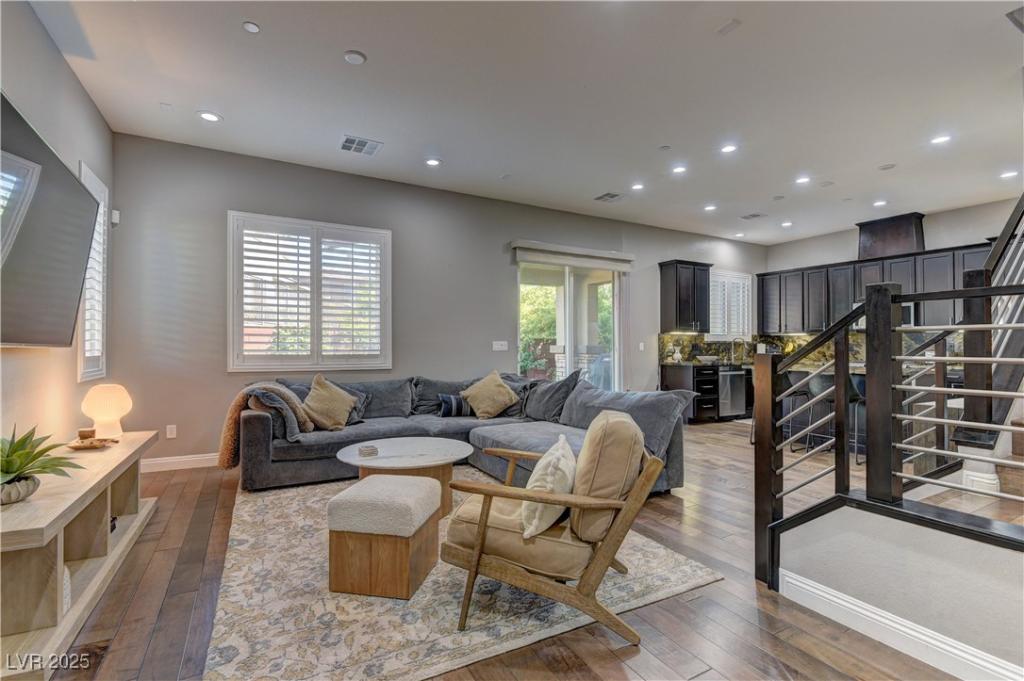 MLS #2696232 image #0