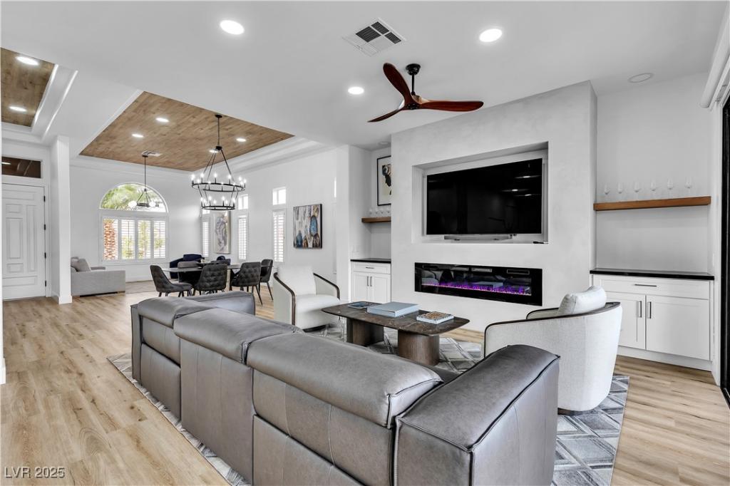 MLS #2696343 image #0
