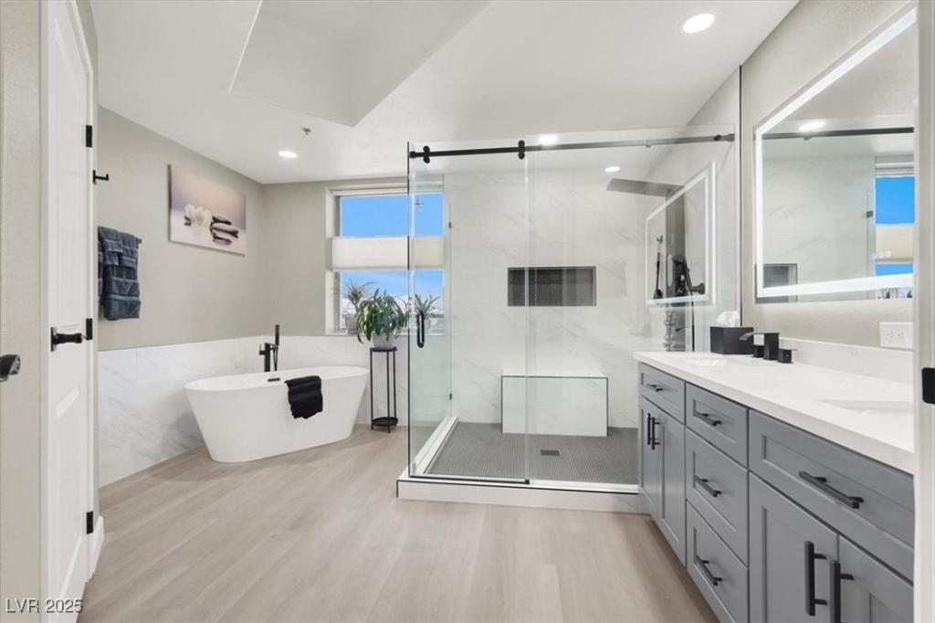 MLS #2696379 image #0