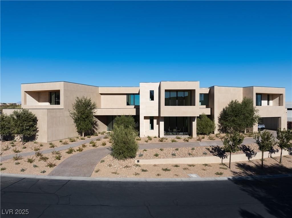 MLS #2696380 image #0