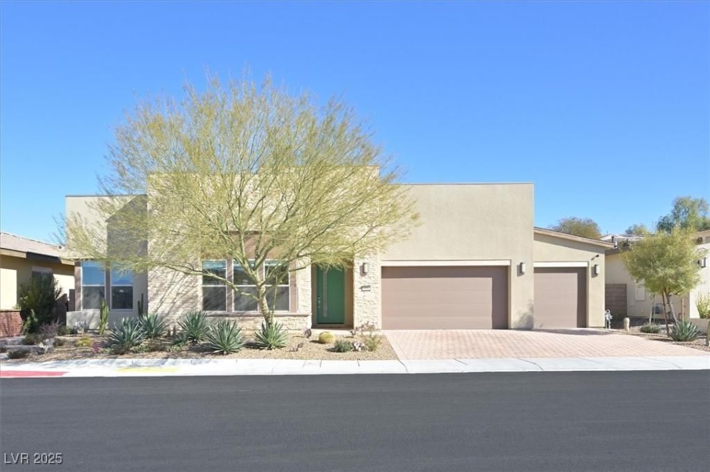 MLS #2697401 image #0