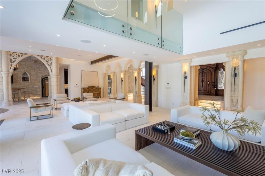 MLS #2697450 image #0