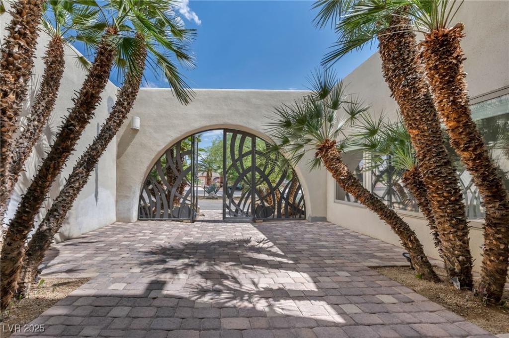 MLS #2697753 image #0