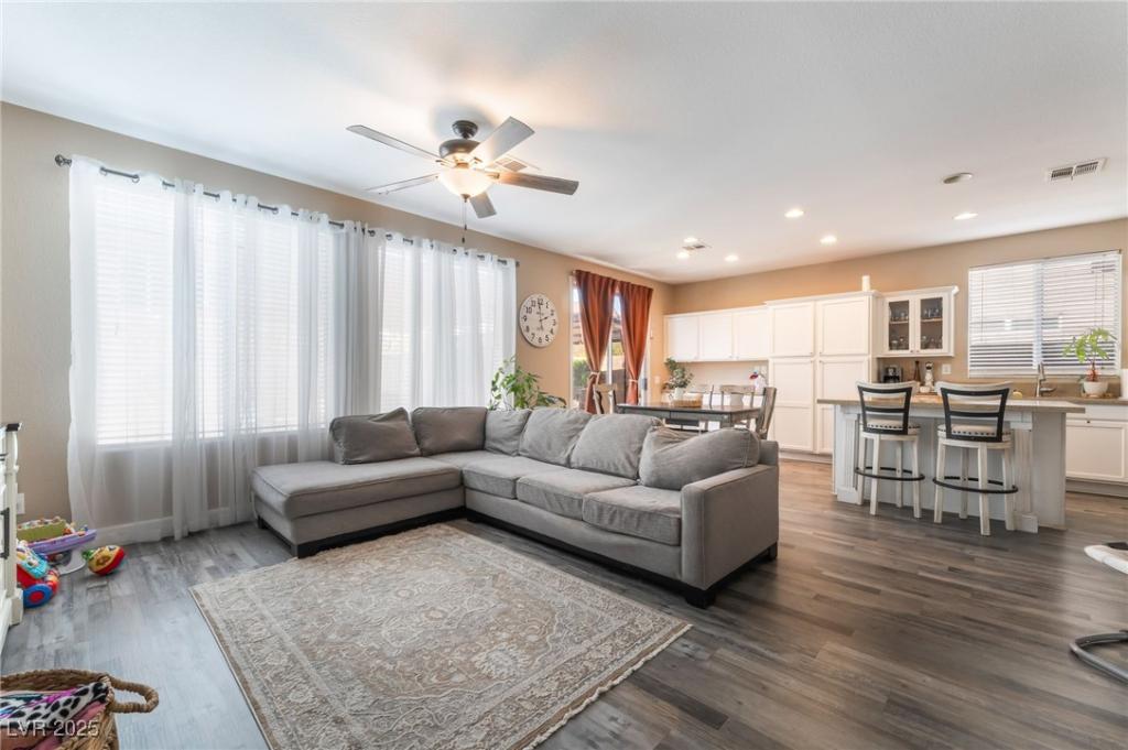MLS #2697848 image #0