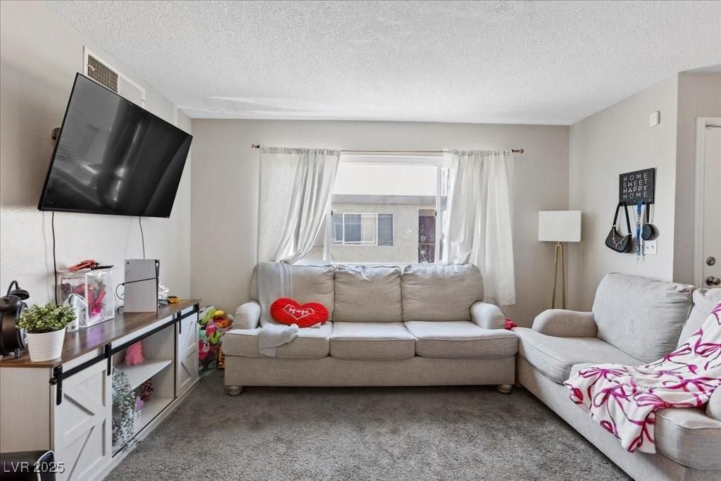 MLS #2697952 image #0