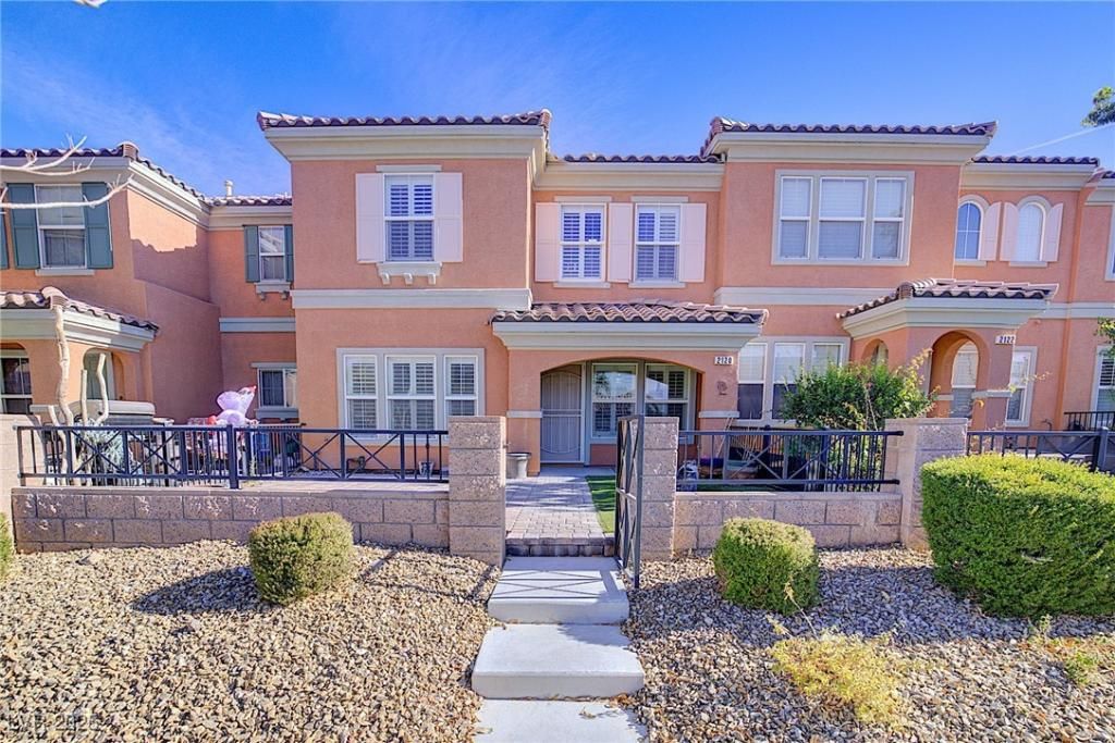 MLS #2697973 image #0